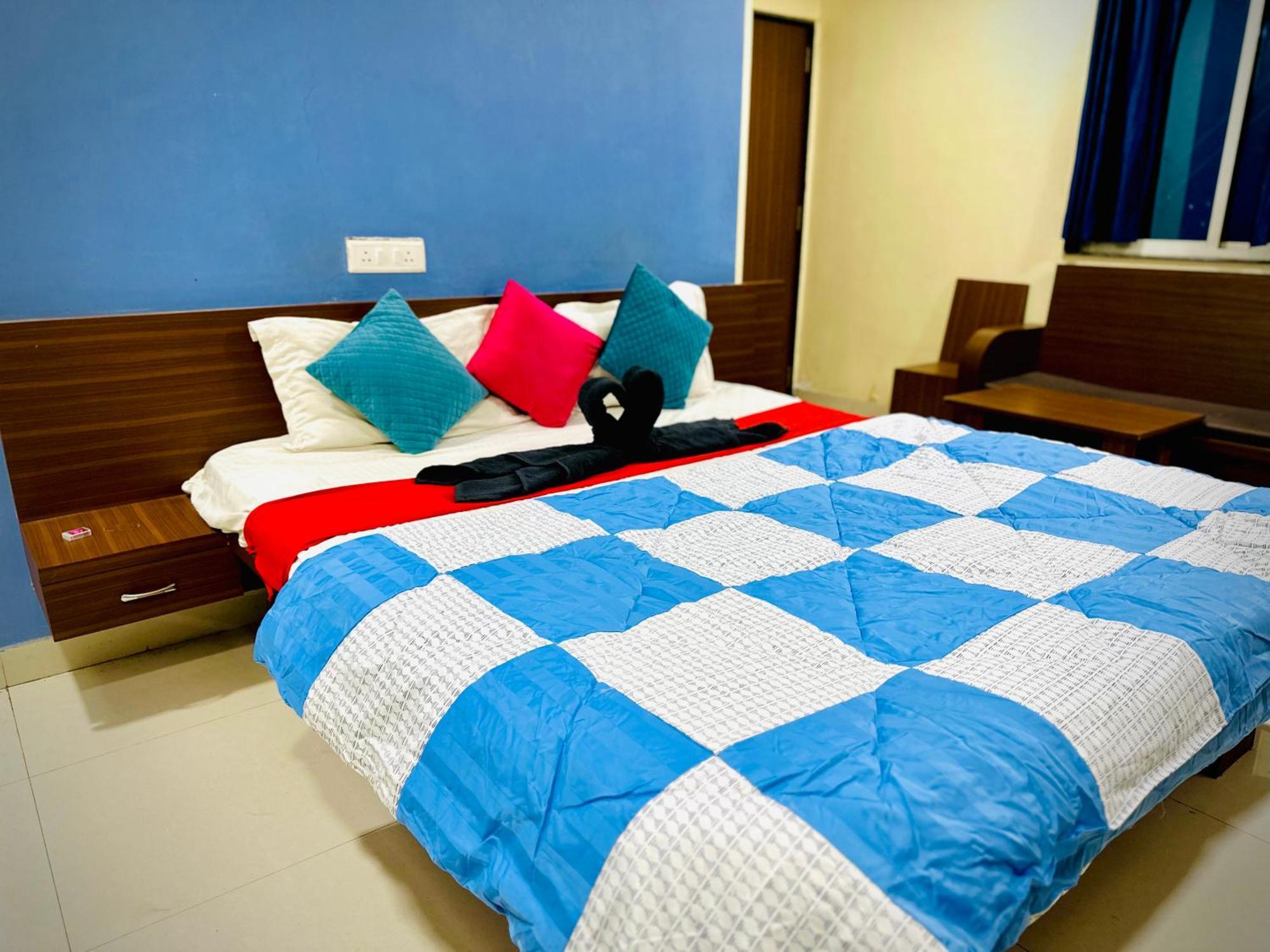 Hotel Sawai Executive Jadhavwadi Eksteriør billede